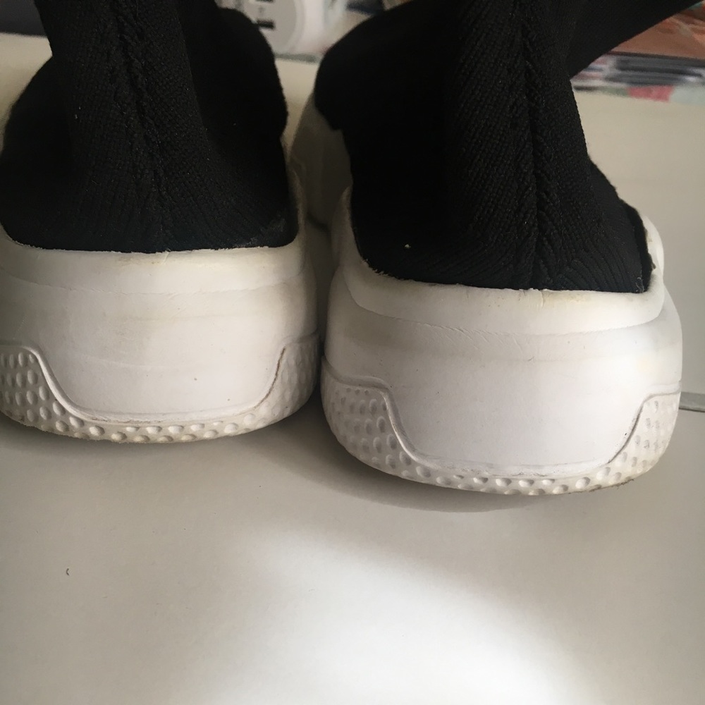 Sock-like Knit High Top Trainer - Picture 4 of 5